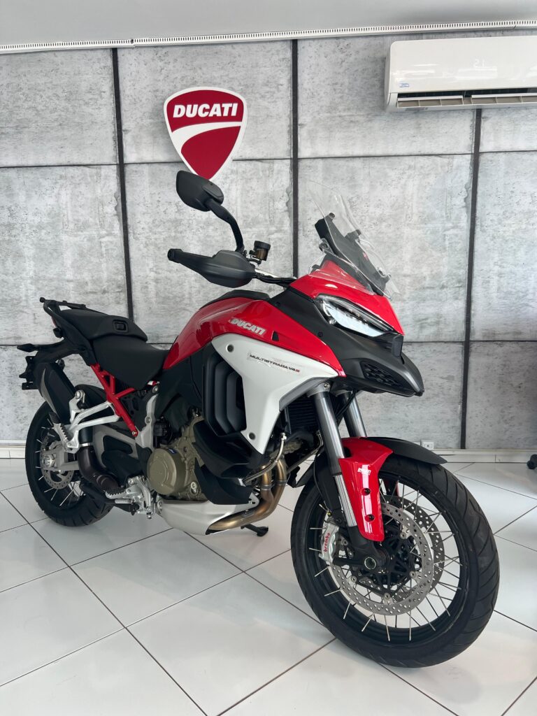 DUCATI MULTISTRADA V4