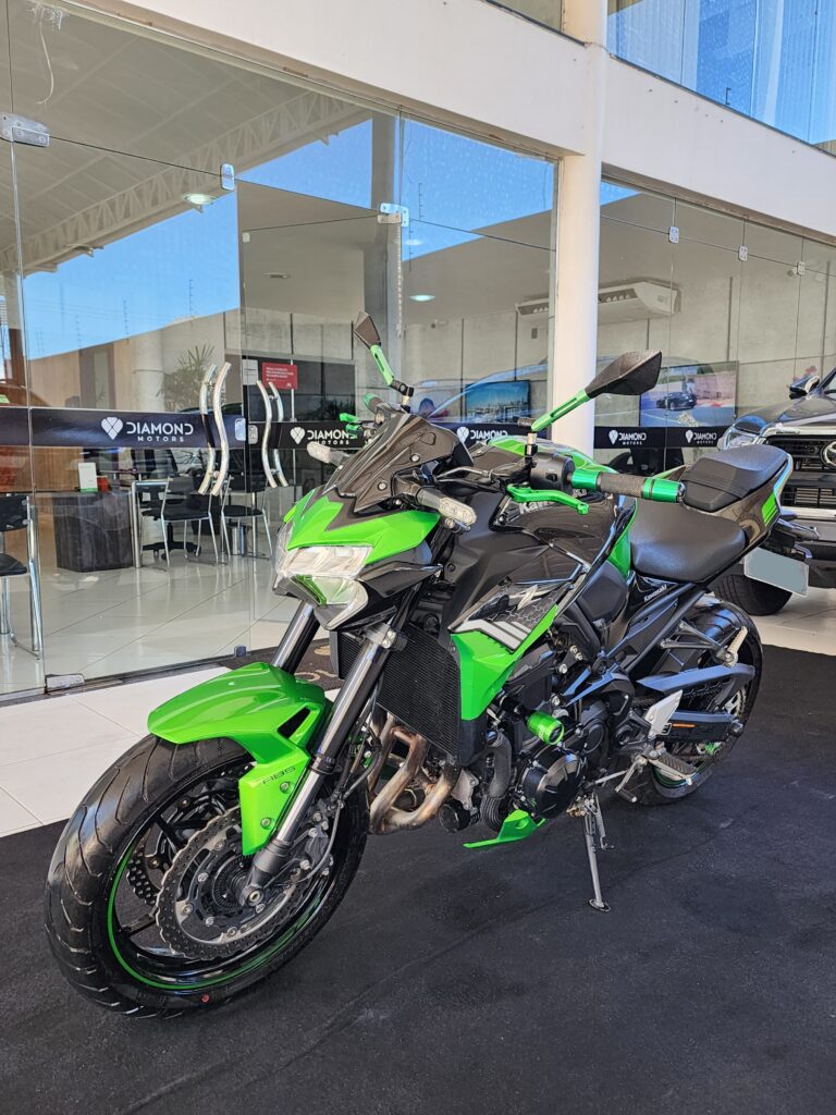 KAWASAKI Z900