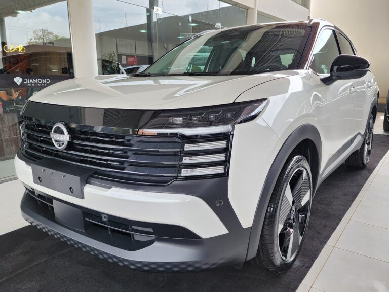 NISSAN KICKS PLATINUM