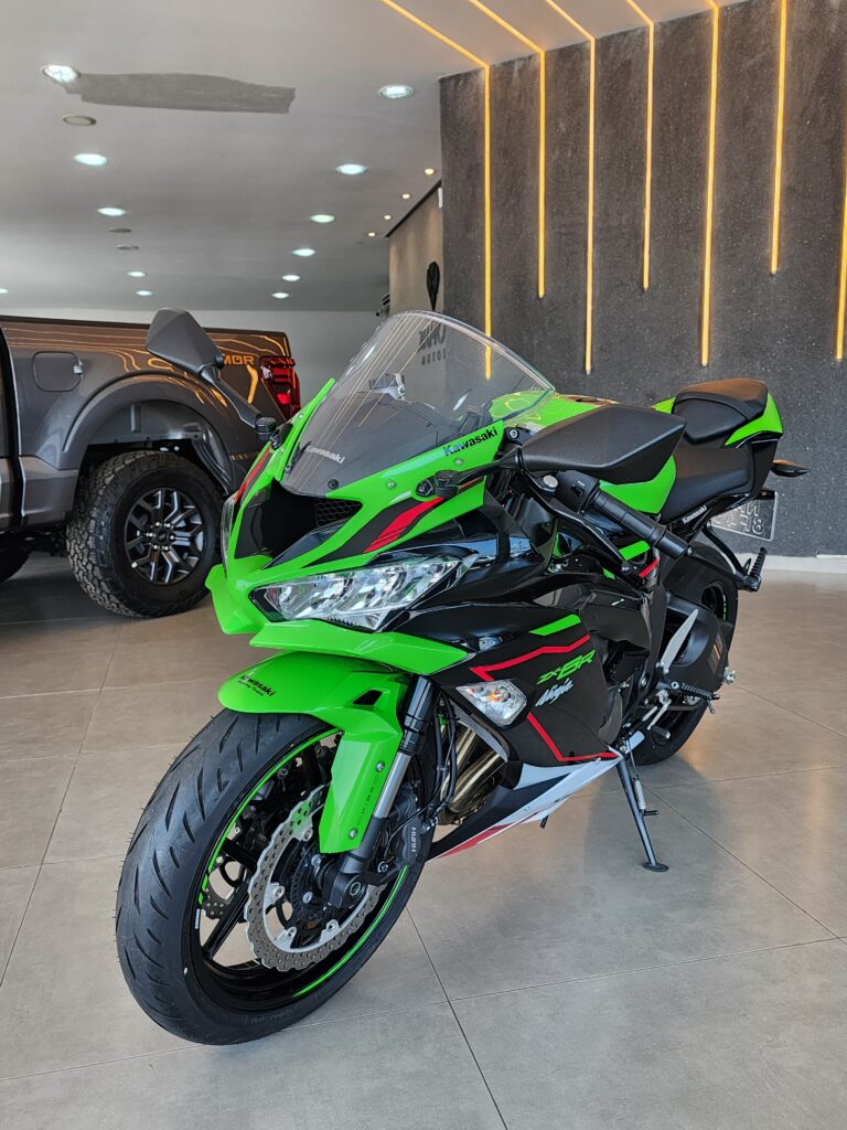 KAWASAKI NINJA ZX-6R