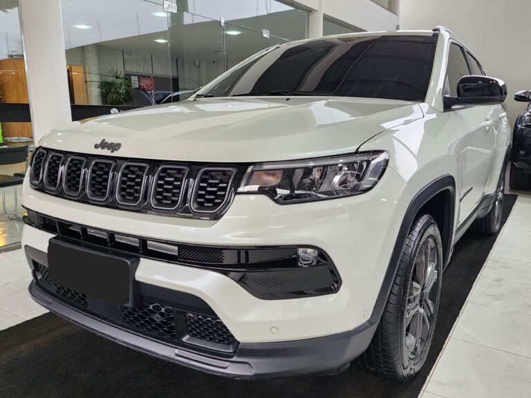 JEEP COMPASS LONGITUDE COM TETO SOLAR